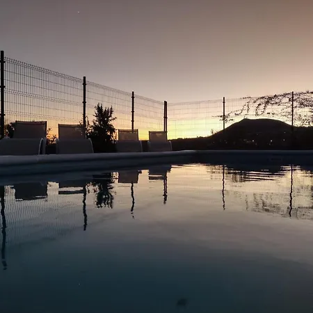 아파트 Private Heated Pool