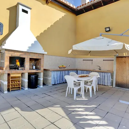 Apartman Private Heated Pool